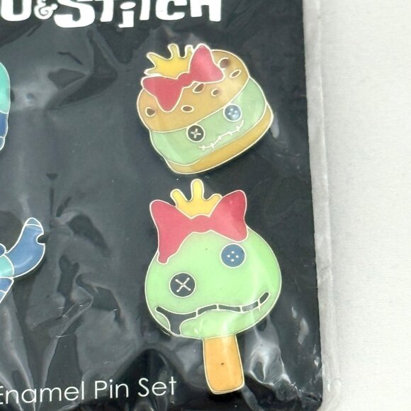 Disney Lilo & Stitch Enamel Pin Set - New in Package - Picture 3 of 5